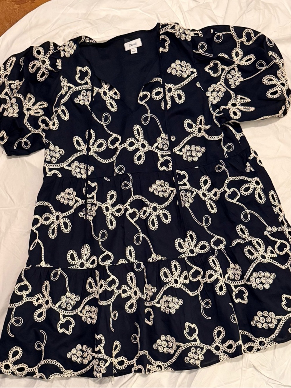 CeCe Navy Dress with Cream Floral Embroidery Size Petite XL (W26)